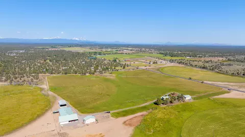 24269 Dodds Rd, Bend, OR 97701