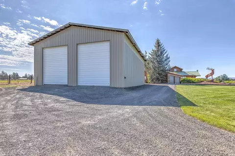 24269 Dodds Rd, Bend, OR 97701 photo 41