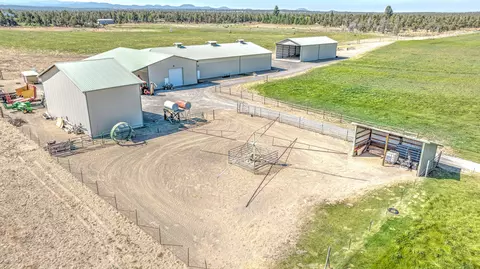 24269 Dodds Rd, Bend, OR 97701 photo 43