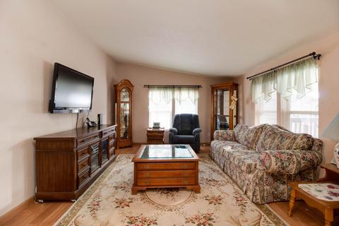 15920 Woodland Dr, La Pine, OR 97739