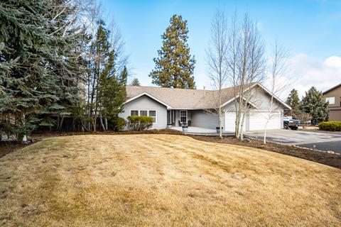 61104 Ferguson Ct, Bend, OR 97702 photo 2