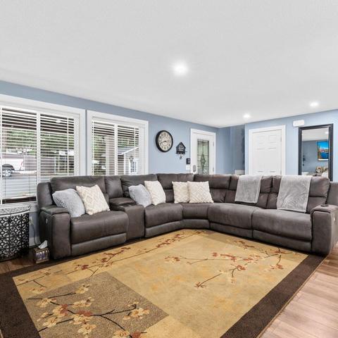 1338 Summit Loop, Grants Pass, OR 97527 photo 3