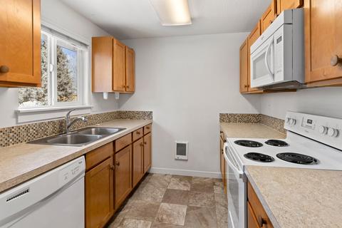 63385 Omer Dr, Bend, OR 97701 photo 16