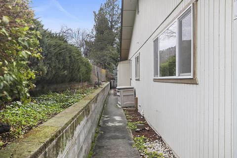 105 Rogue Ct, Rogue River, OR 97537 photo 14