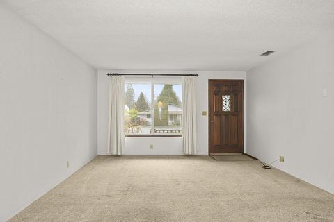 105 Rogue Ct, Rogue River, OR 97537 photo 7