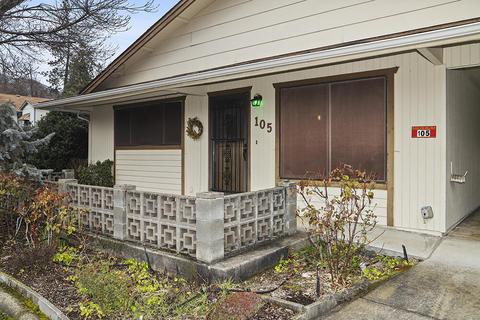105 Rogue Ct, Rogue River, OR 97537 photo 3