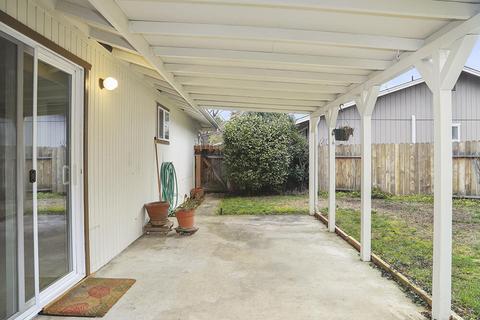 105 Rogue Ct, Rogue River, OR 97537 photo 13