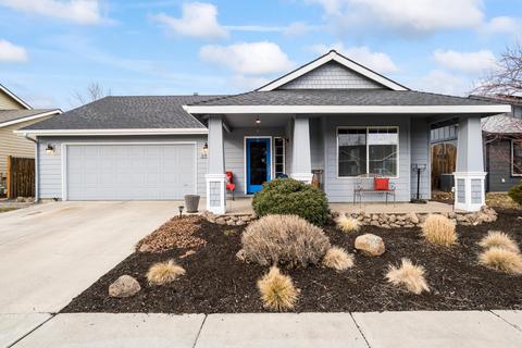 2325 NW Antler Ct, Redmond, OR 97756