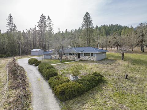 16500 Water Gap Rd, Williams, OR 97544 photo 2