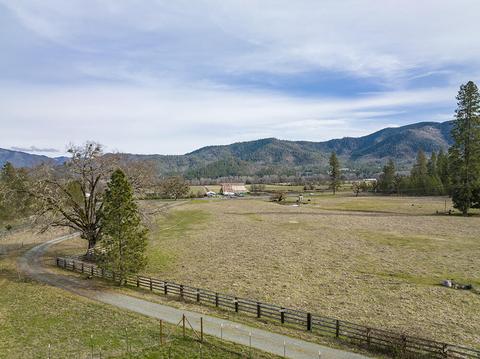 16500 Water Gap Rd, Williams, OR 97544 photo 42