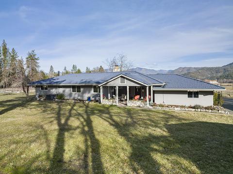 16500 Water Gap Rd, Williams, OR 97544 photo 4