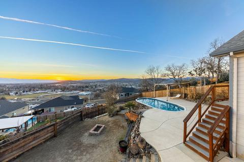 361 Avalon Ter, Eagle Point, OR 97524 photo 14