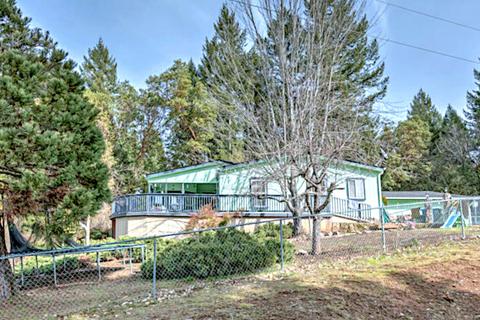 339 W Stevenson St, Cave Junction, OR 97523