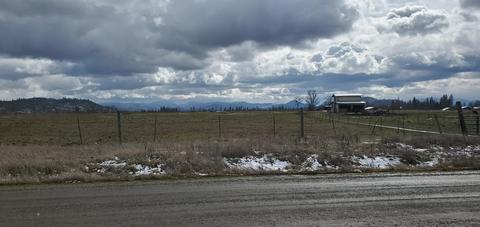 435 Trails End Ln, Eagle Point, OR 97524 photo 9