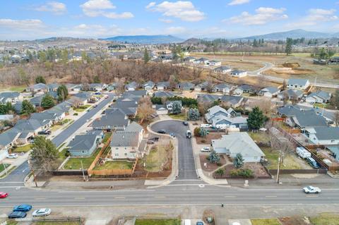 144 Lucas Ct, Eagle Point, OR 97524 photo 31