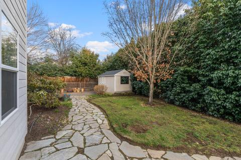 144 Lucas Ct, Eagle Point, OR 97524 photo 25