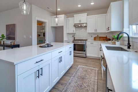 3755 NE Tellus Dr, Bend, OR 97701 photo 9