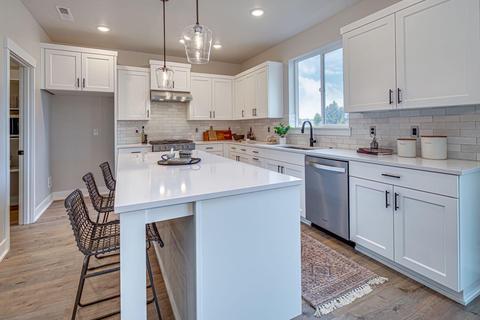 3755 NE Tellus Dr, Bend, OR 97701 photo 3