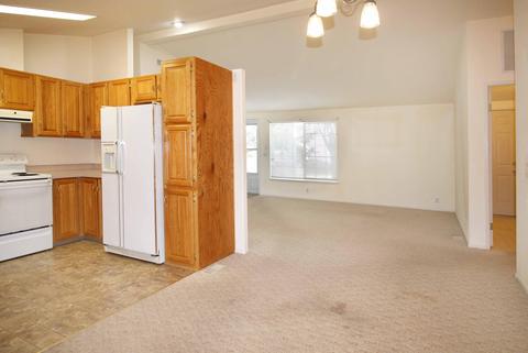 2443 NE Iris Way, Bend, OR 97701 photo 16