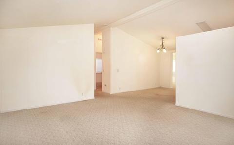 2443 NE Iris Way, Bend, OR 97701 photo 4