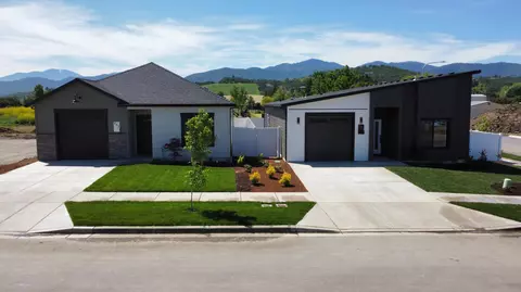 675 Terrazzo Way, Medford, OR 97501