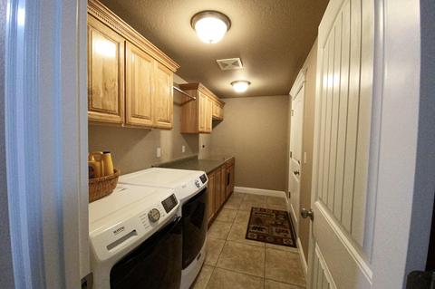610 Nottingham Ter, Eagle Point, OR 97524 photo 17