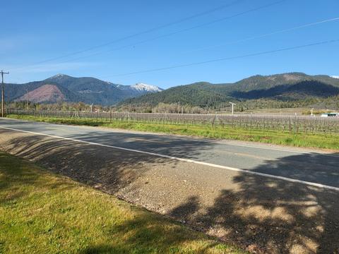 7750 Holland Loop Rd, Cave Junction, OR 97523 photo 3