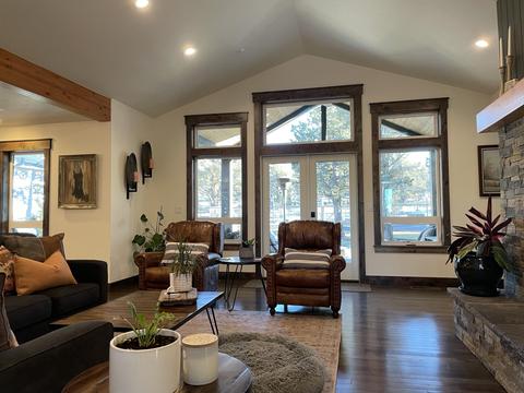 21027 Gift Rd, Bend, OR 97703 photo 2