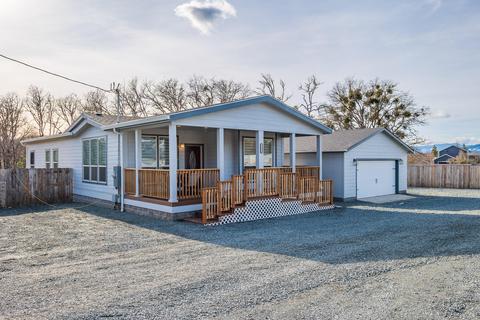 127 Harris Rd, Grants Pass, OR 97526