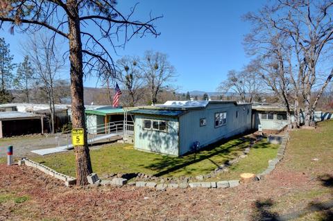 421 Stevens Rd UNIT 40, Eagle Point, OR 97524