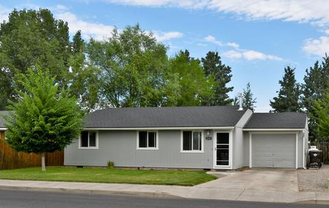 3157 SW Quartz Ave, Redmond, OR 97756