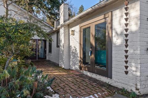 449 Morton St, Ashland, OR 97520