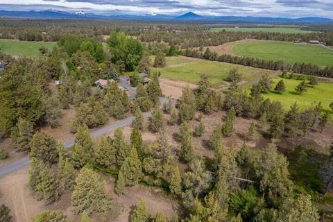65329 Tweed Rd, Bend, OR 97703 photo 2