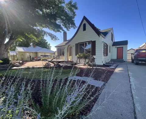 309 E Main St, John Day, OR 97845