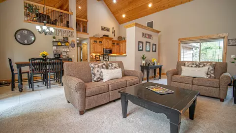 16507 Sprague Loop, La Pine, OR 97739 photo 10