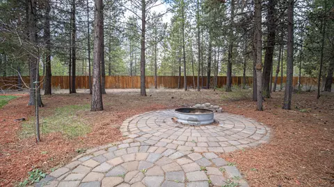 16507 Sprague Loop, La Pine, OR 97739 photo 33
