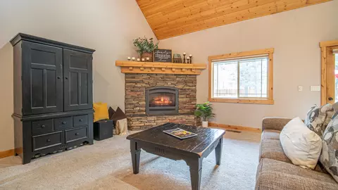 16507 Sprague Loop, La Pine, OR 97739 photo 5