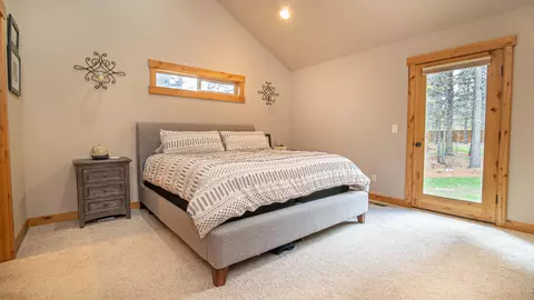 16507 Sprague Loop, La Pine, OR 97739 photo 11