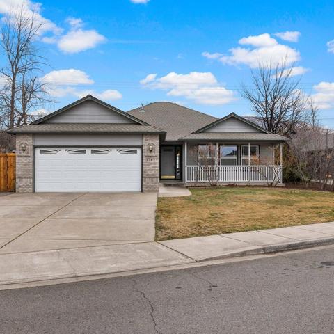 1397 Larson Creek Dr, Medford, OR 97504