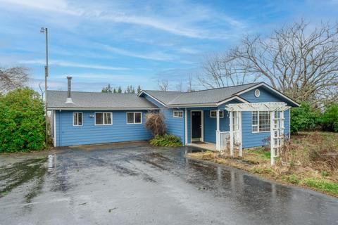 3361 Seminole Rd NE, Silverton, OR 97381