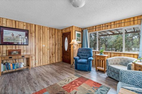 63336 Chaparrel Dr, Bend, OR 97701 photo 6