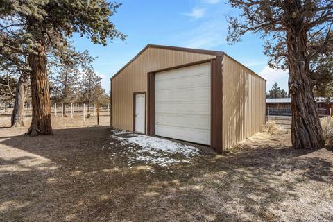 63336 Chaparrel Dr, Bend, OR 97701 photo 3