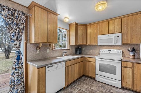 63336 Chaparrel Dr, Bend, OR 97701 photo 9