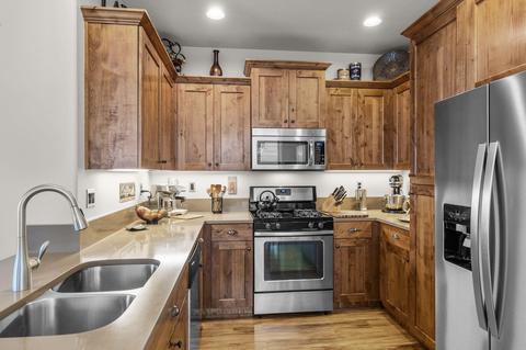 20733 NE Comet Ln, Bend, OR 97701 photo 9