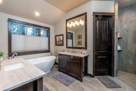 56634 Sunstone Loop, Bend, OR 97707 photo 17