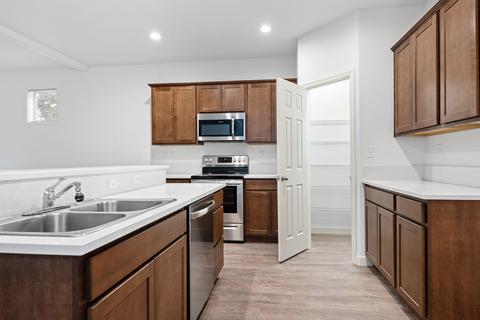62033 Quail Run Pl, Bend, OR 97701 photo 4