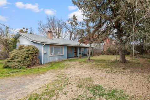 4375 Table Rock Rd, Central Point, OR 97502 photo 2