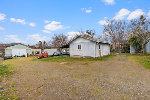 4375 Table Rock Rd, Central Point, OR 97502 photo 5
