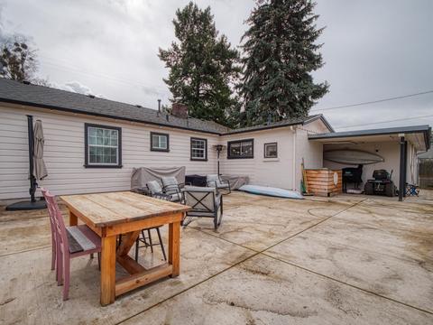624 S Royal Ave, Eagle Point, OR 97524 photo 23