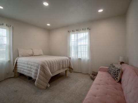 624 S Royal Ave, Eagle Point, OR 97524 photo 17